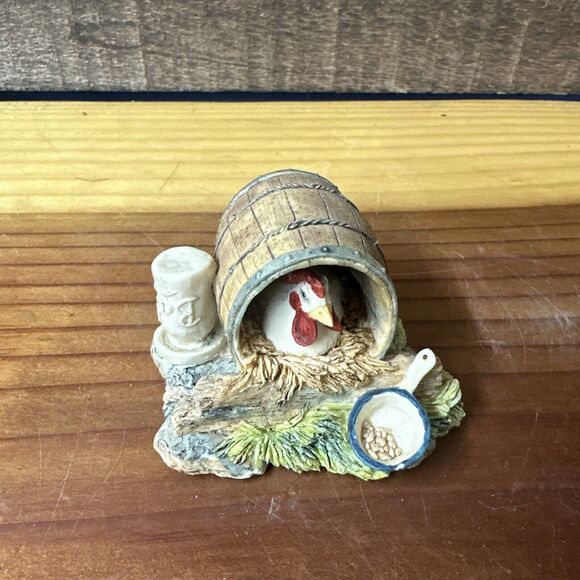 Lowell Davis "Women's Work" Figurine Chicken Hen Nesting in a Barrel - Picture 1 of 7